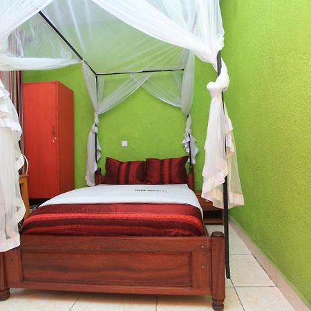 La Voisina Hotel Рухенгери Екстериор снимка